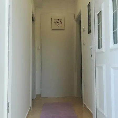 Soba Mirus Guest house *